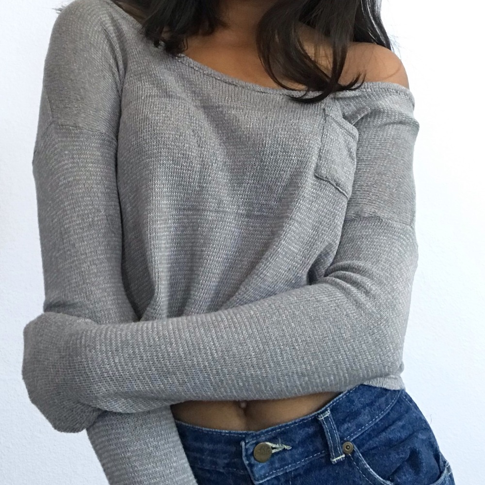Cropped gray knit